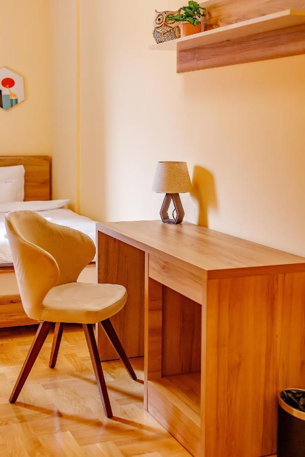 Airstar Hotel Surcin ภายนอก รูปภาพ
