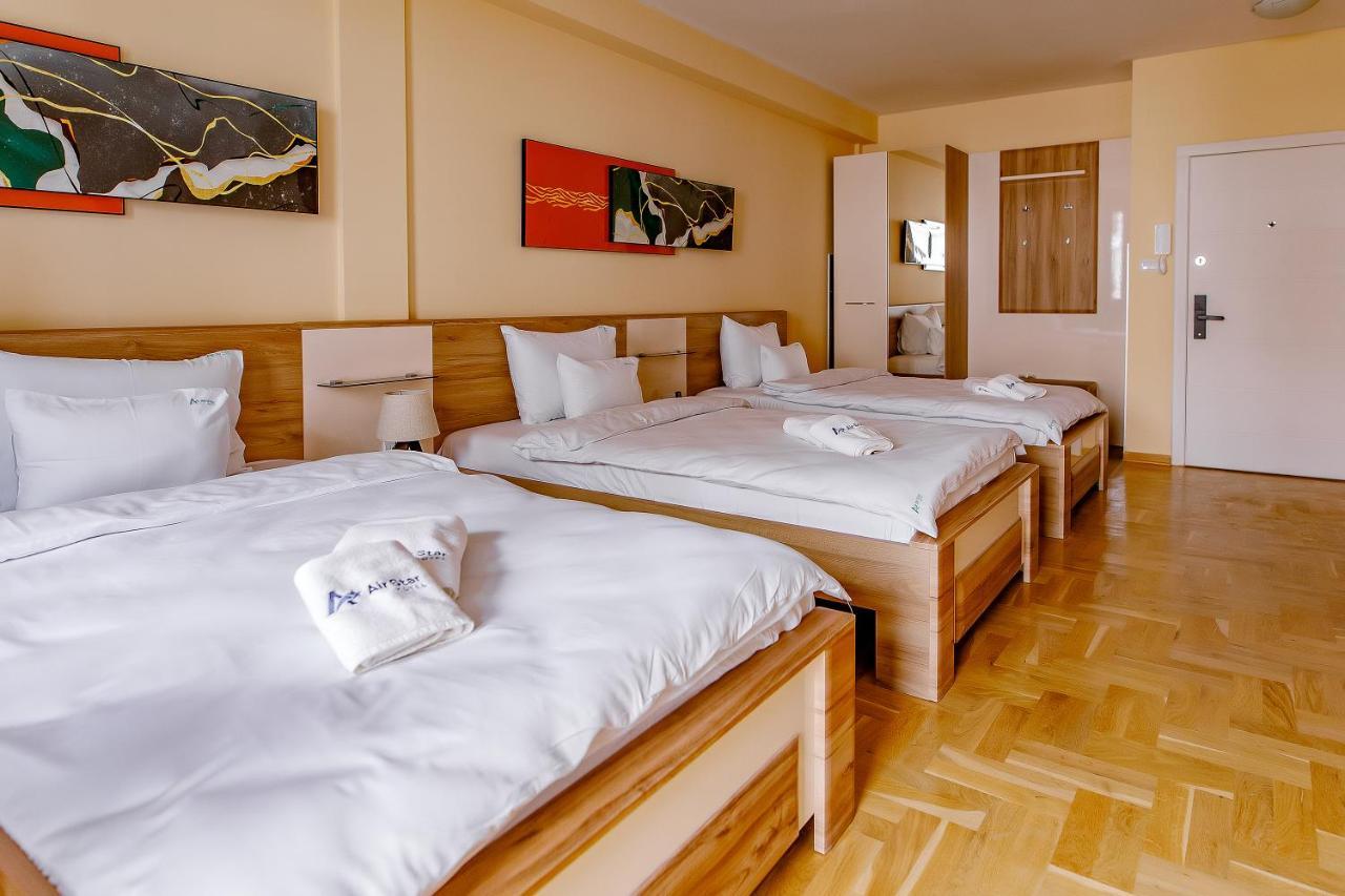 Airstar Hotel Surcin ภายนอก รูปภาพ